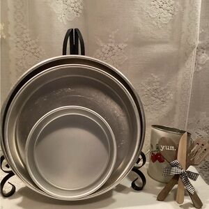 Wilton Round 3 pc Performance Cake Wedding Baking Pans - 8” 12” 13” X4”
